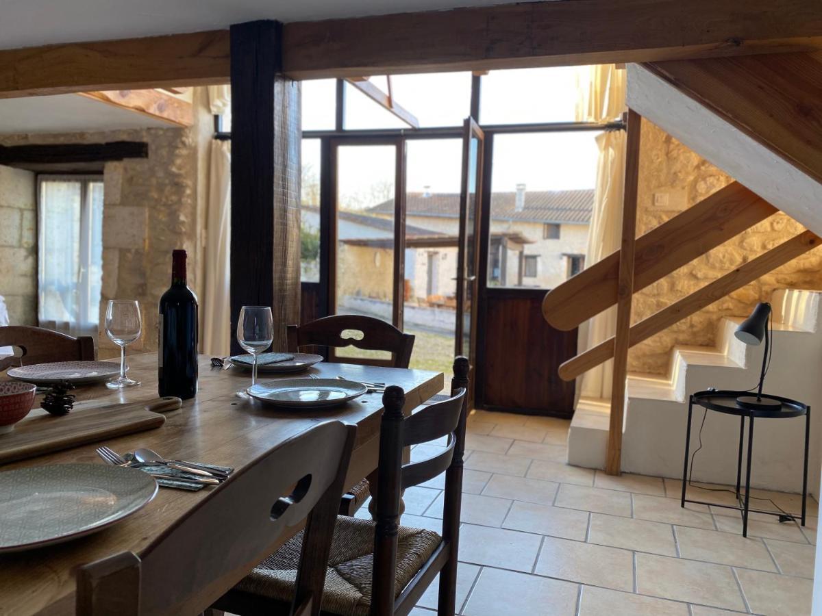 Métairie des Gâcheries Champagne-et-Fontaine Extérieur photo
