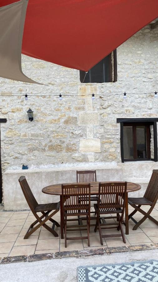 Métairie des Gâcheries Champagne-et-Fontaine Extérieur photo