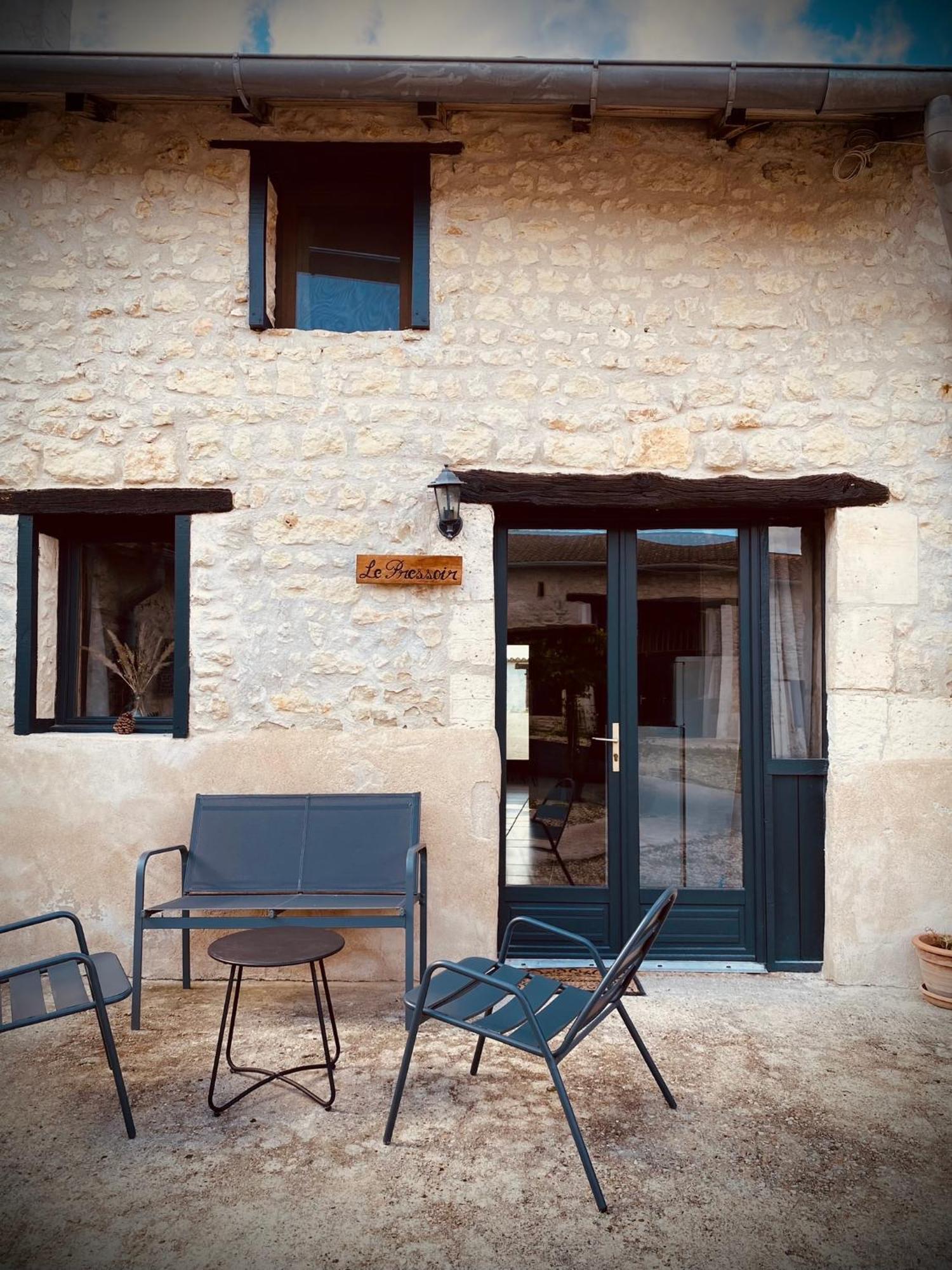 Métairie des Gâcheries Champagne-et-Fontaine Extérieur photo