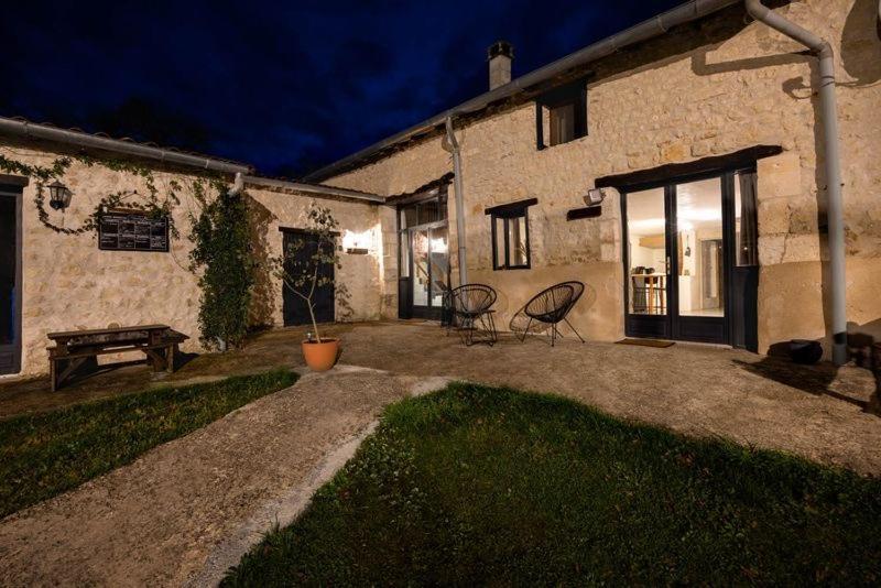 Métairie des Gâcheries Champagne-et-Fontaine Extérieur photo