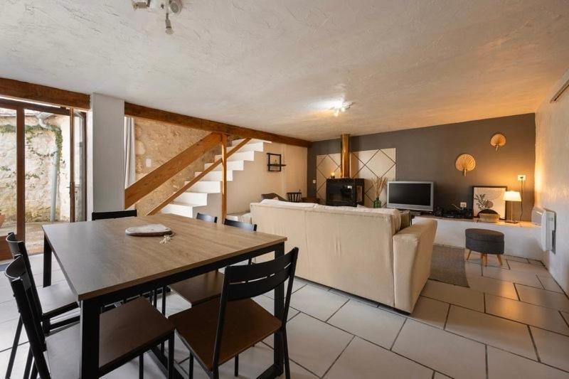 Métairie des Gâcheries Champagne-et-Fontaine Extérieur photo
